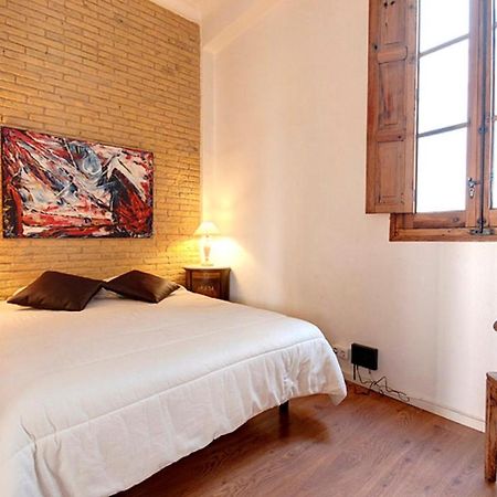 Beds & Breaks Strauss Apartment บาเลนเซีย ภายนอก รูปภาพ